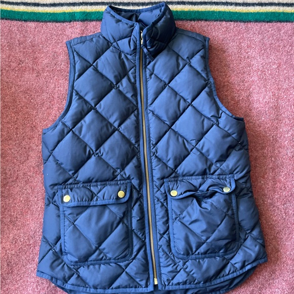 J. Crew Excursion Vest navy quilted vest size small - Picture 3 of 9